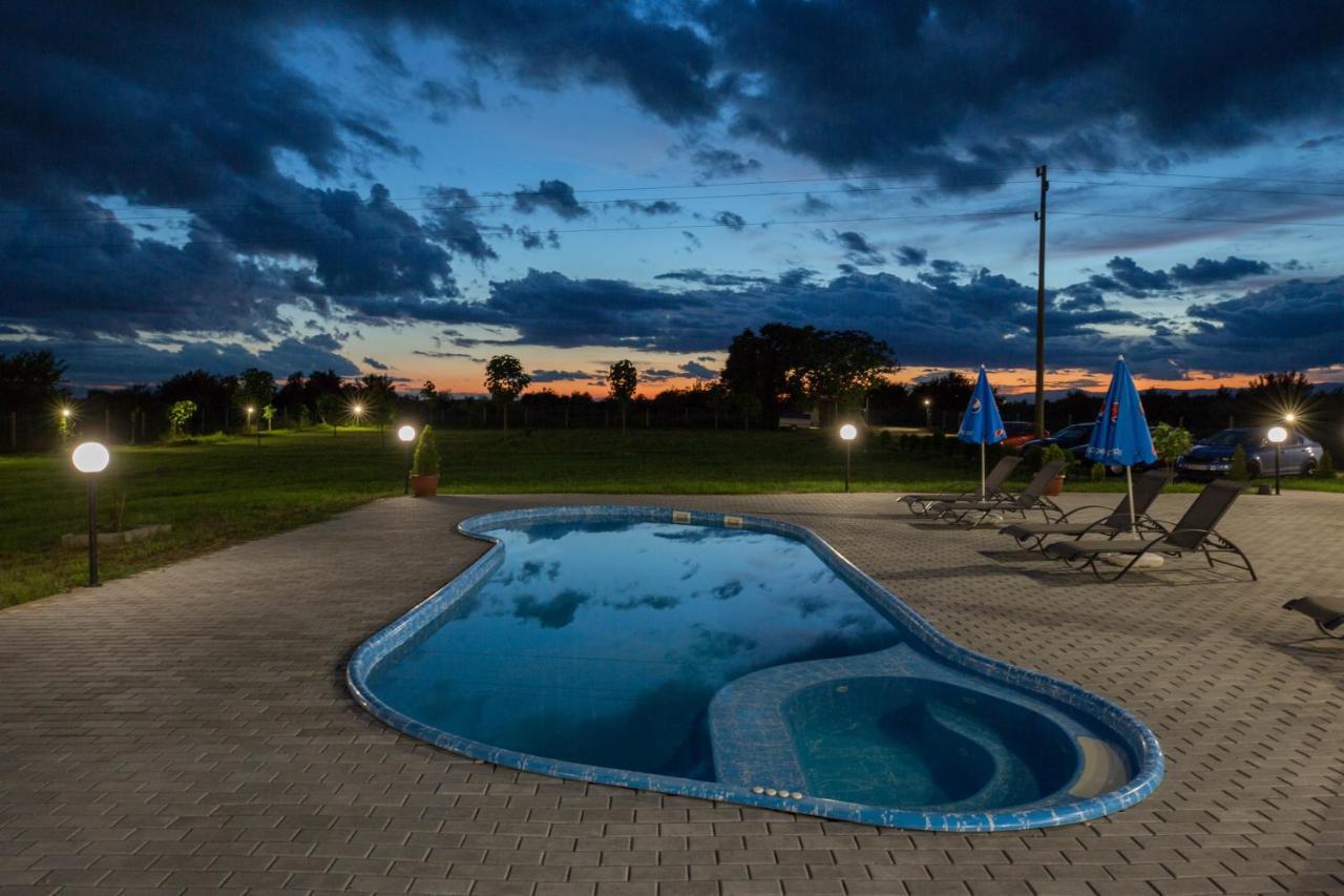 Hotel Sunrise Kalekovets Exteriér fotografie